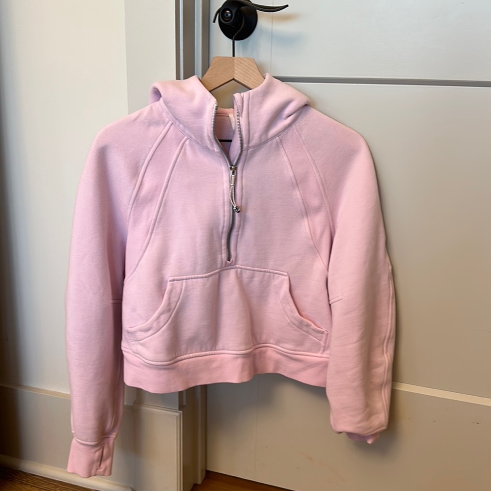 Super Cute Vita Pink Lululemon Scuba!